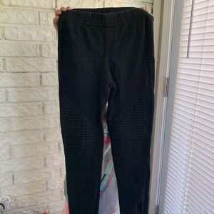 Leggings with textured pattern